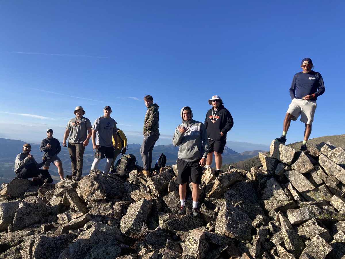 First summit of the days for the knights. #knightzoutdoors