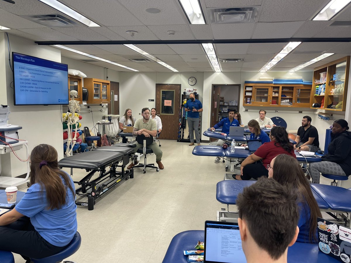 @JustinY_ATC leading a session with students reviewing impairment and dysfunction-based exam and treatment. 
@isuathltraining @IndStateCHHS @ISUCGPS 
#ISUDAT #ForgeTheFuture #WeLoveOurAlum