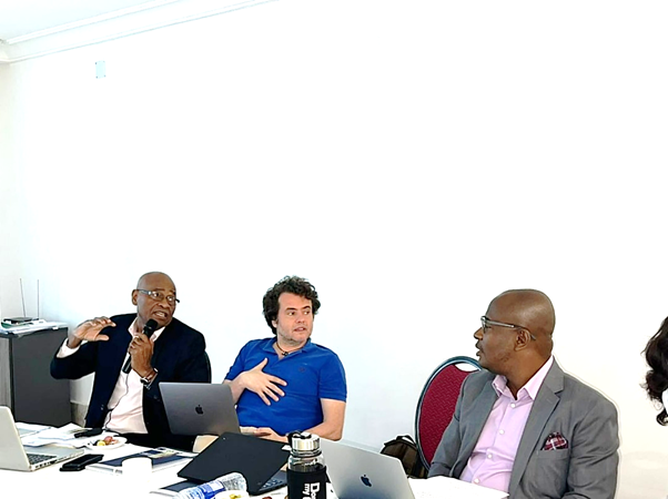 ECOWASdevparcel's tweet photo. The EU-funded ISE (Institutional Support to ECOWAS)  provide strategic support for the implementation of ECOWAS-EU Partnership for the institutional reform of ECOWAS.Specifically, the Action will strengthen the ECOWAS Commission and EBID in preparing for the EU pillar assessment. https://t.co/msMATrx6Kc