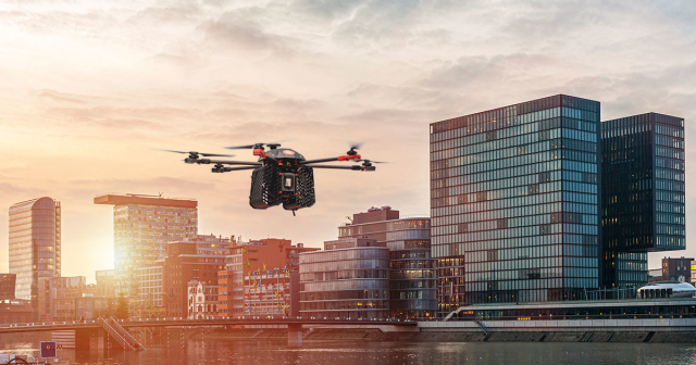 mrc_sauter's tweet photo. 5G-connected drones can be the fastest and safest answer to many of a hospital’s everyday logistical challenges. Explore how. #5G #innovation https://t.co/KTo6oA9ekF https://t.co/NZDpMhORAg