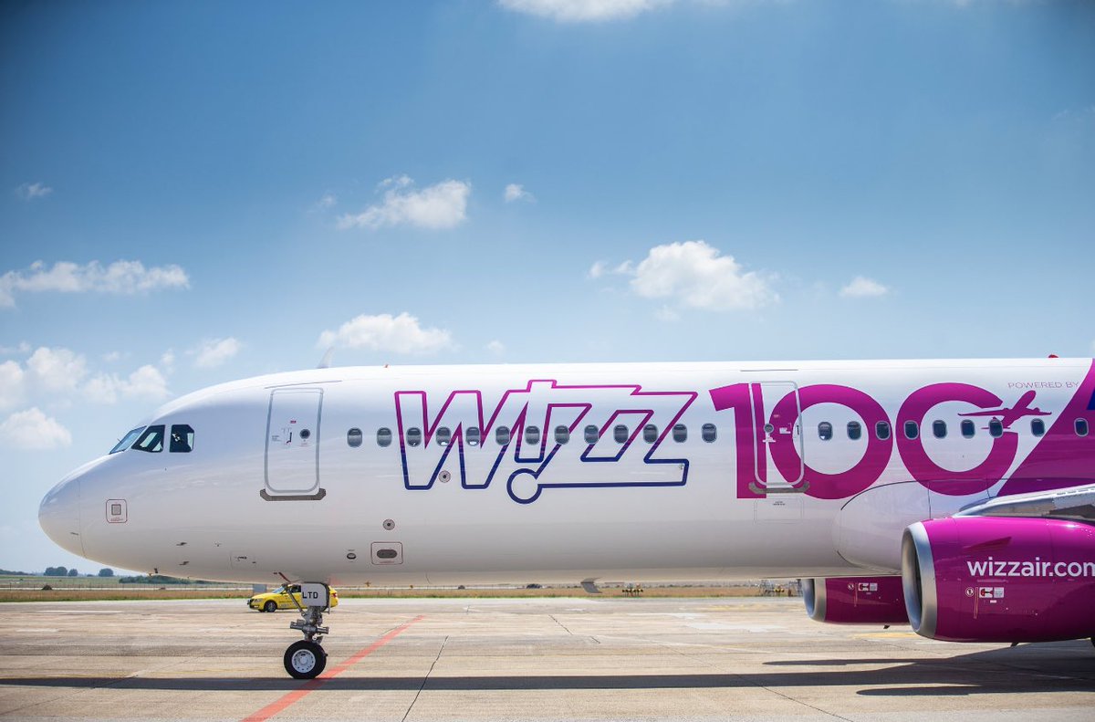 RobHall18's tweet image. Wizz Air reports it is the fastest growing and one of the most sustainable European airlines, after unaudited 1Q22 results are released.  

YoY passenger numbers improve 312%
totalling 12,182,156 for 1Q22, while revenue improves 306% vs 1Q21

#avgeek #aviationdaily #aviation