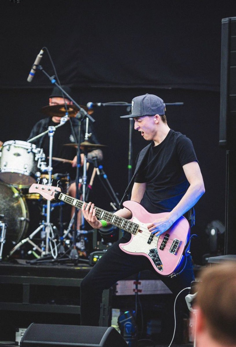 THIS FRIDAY!!
We return to play the awesome Albert’s shed in Telford. 
9pm till late. 🐙

📸- Peter Lowbridge