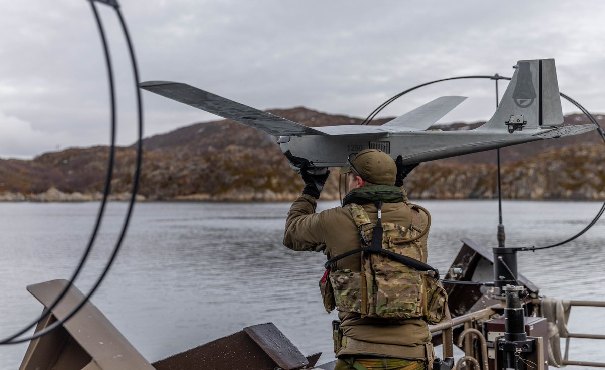 selshevneren's tweet photo. Kystjegerkommandoen bruker drone som et sentralt hjelpemiddel i deres operasjoner med etterretning og overvåkning. Her fra øvelse #ColdResponse22 tidligere i år. Kilde: @Sjoforsvaret https://t.co/0cbUEUTP1s
