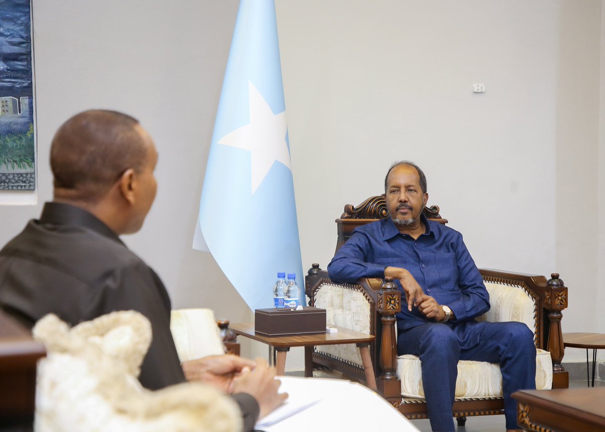 HamzaAbdiBarre's tweet photo. It was an honour today to brief our President H.E. @HassanSMohamud after his return from the official state visit to #Egypt. We also discussed the ongoing process of forming a credible Cabinet that can serve #Somalia and deliver our development priorities for the #Somali people. https://t.co/10WVIxWwYM