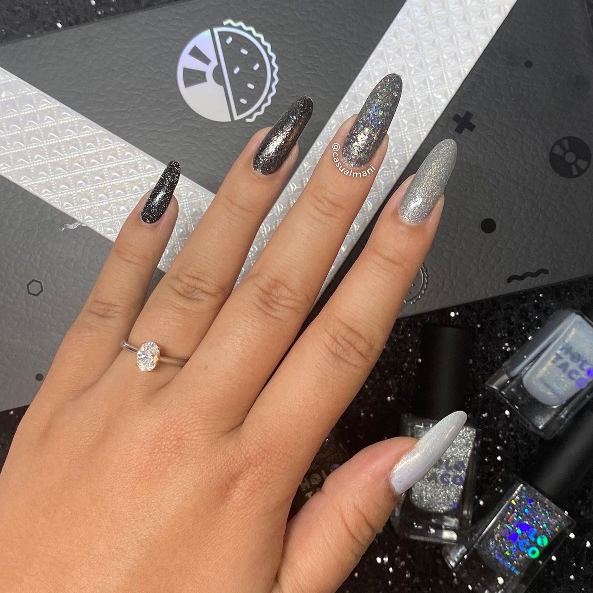 casualmanibymay's tweet photo. Ready for the Gala! 🎩✨ Here’s a skittle of all the #3rdanniversary #galacollection from @holotaco 🪩
It’s soooo satisfying how different they are, but how well they go together! 🤩
Such a fantastic collection 👏🏽 @nailogical #holotaco https://t.co/3v0pdgikFk