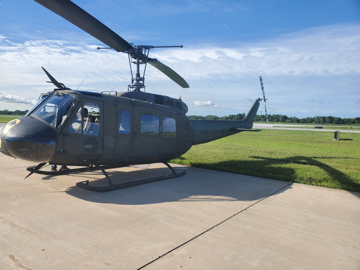 colemanaviation's tweet photo. Our first Helicopter in for the Oshkosh Festivities has arrived! Fly In and Fill Up on Our limited time AVGAS Price of $7.20!ββ½
#bcoleman #aviation #Oshkosh #Helicopter #privatejetcharter #jet #bizav #bizjet #privatejet #jetcharter #charterservices #chicago #plane #planes https://t.co/JuU0y5DOAy