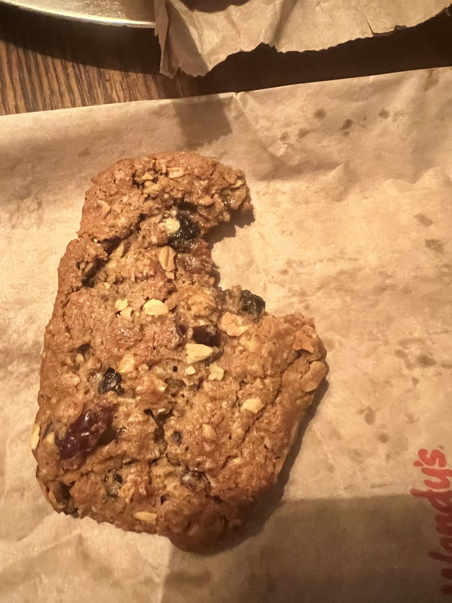 iamtavialee's tweet photo. Decided to stop at @Wendys  for breakfast, ordered a oatmeal bar and one of your employees decided to try it before i did 🤮🤢 Smh @Wendys https://t.co/cri5Um765r