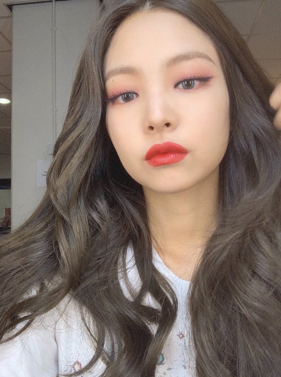 tjruby_'s tweet photo. เจนนี่: ฉันเซลฟี่ไม่เก่ง https://t.co/nOHFCHoWKH