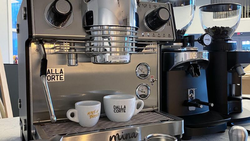 Flow profiling with Mina at Mamaste Cafe and Play dallacorte.com/magazine-flow-…