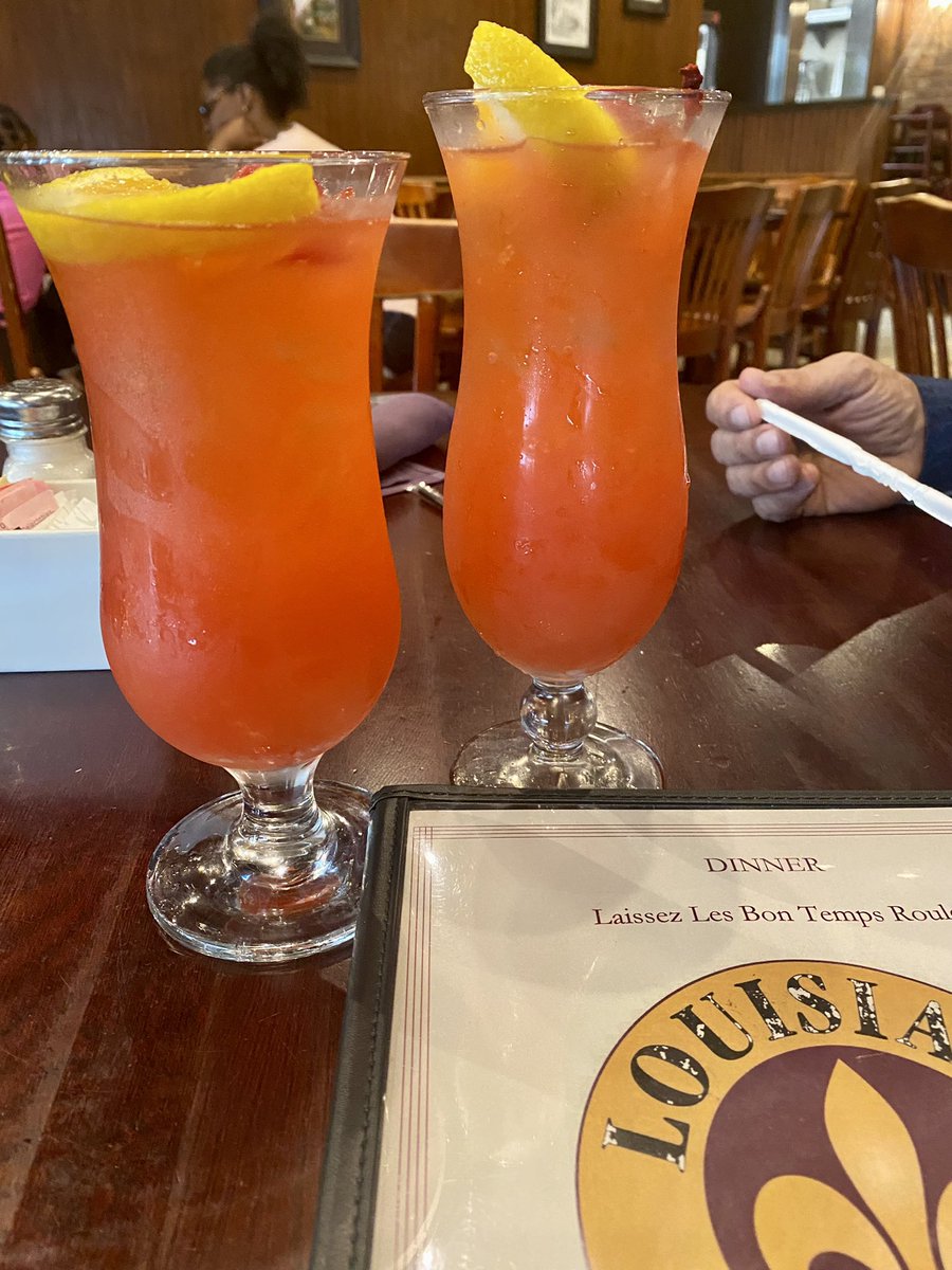singleinatlanta's tweet photo. We enjoyed some Hurricanes, Gator Bites, Bistreaux Oysters, Crawtator Grouper, Redfish Louisianne and Bourbon Bread Pudding at @LBistreauxBHd . #NorthDecatur #Decatur #NewOrleans #NOLA https://t.co/jrA8p3xfOG