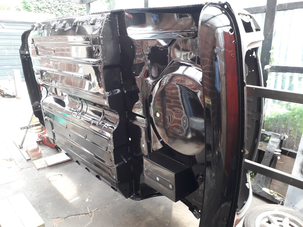 Our Mini project has taken a massive step forward in the right direction today with the application of the POR15 anti rust paint to the underside.

Still a long way to go before it's ready for the paint shop but it's a good place to get too

Next up is seam sealer 

#classiccar