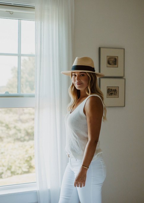 My favorite place in the summer https://t.co/EhiZckTAu5<a href="/tag/newprofilepic"class="tags"><span>#newprofilepic</span></a>