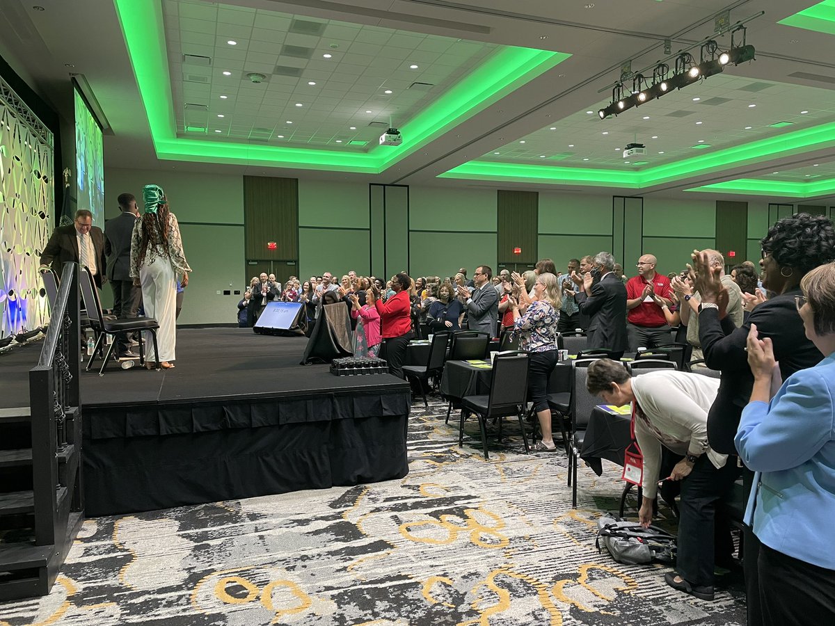 SarahSalem45's tweet photo. Standing ovation! @LPSorg grads spoke to a room of Nebraska administrators this morning to share how the pandemic made them stronger and hopeful for the future! Thanks @NDE_GOV and @NDE_Commish for giving them a platform to tell their story! 👏🏻👏🏻👏🏻 https://t.co/L9atXwKETz