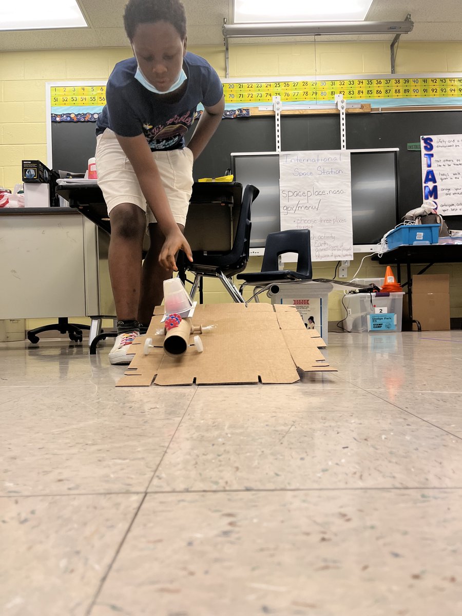 MsRenner22's tweet photo. Today we launched our NASA's Best Lunar Buggies! We had some clever designs! @Title1_PGCPS @NASA #STAMPCamp #PGCPSProud #Title1pgcps https://t.co/HH362E3Tg9