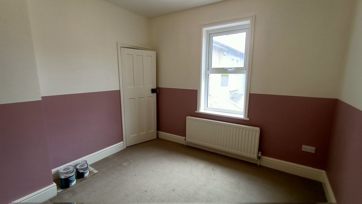 brooksdecor71's tweet image. Something a little bit different for this week.
Bedroom completed to customers design.
Colours used are Wimbourne White, Cinder Rose and India Yellow.
Paints used are @ZinsserUK Scrubbable Matt and @Tikkurila_UK Helmi 30