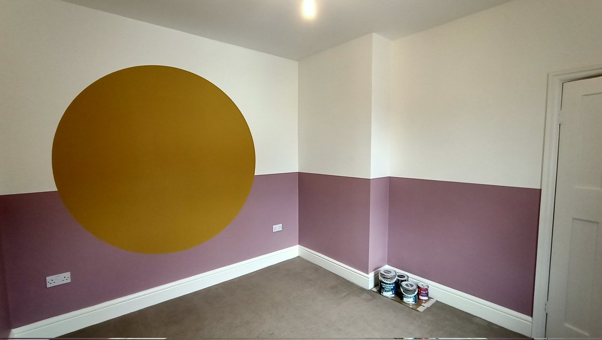 brooksdecor71's tweet image. Something a little bit different for this week.
Bedroom completed to customers design.
Colours used are Wimbourne White, Cinder Rose and India Yellow.
Paints used are @ZinsserUK Scrubbable Matt and @Tikkurila_UK Helmi 30