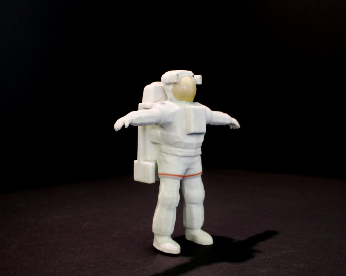 BluEdgeTM's tweet photo. We love sharing our 3D print projects, and this one is no exception. This Astronaut model was printed for a student, and will be using it for her augmented reality CAD object tracking assignment.
.
.
#3dPrinting #3DPowderPrint #3Dprintproject #3Dfigures https://t.co/SvTorTKyn3