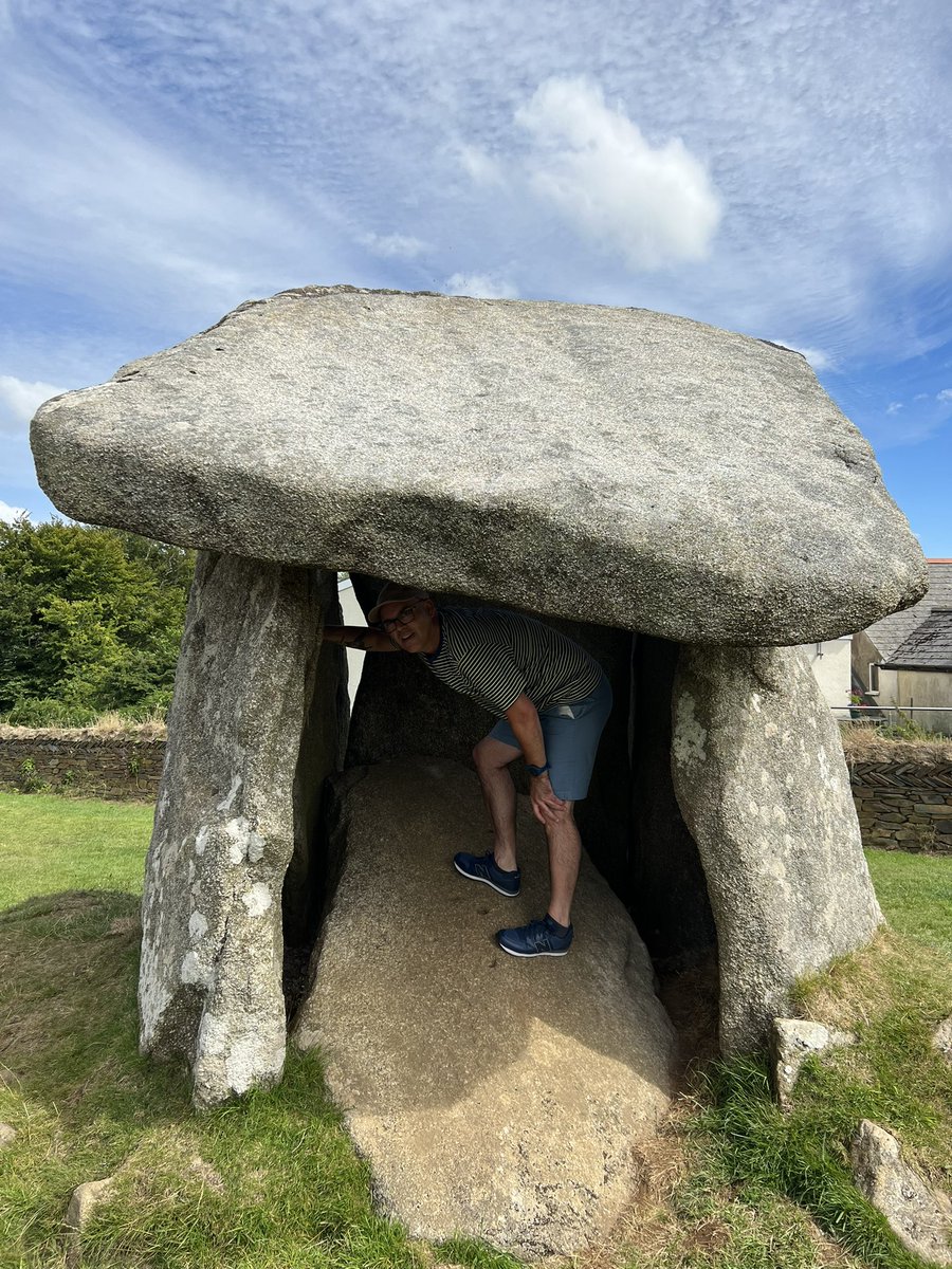 Manclee's tweet photo. Trevethy Quoit
#neolithicbritain  #neolithicart #cornwall @NTCornwallCoast @ILoveCornwallUK @EnglishHeritage https://t.co/9lkczmgcj3