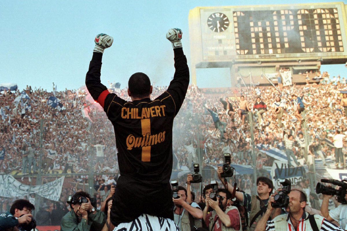 ¡FELIZ CUMPLE, CHILA!

🇵🇾👨🏼‍🦲1️⃣💙🙌🏼

El 27 de julio de 1965 nació en Luque, Paraguay, <a href="/JoseLChilavert_/">José Luis FelixChilavert Gonzalez</a>.

Chila es un villano encantador, un superhéroe terrenal a quien se lo admira con sus encandilantes luces y sus tenues sombras. Un fuera de serie.

👩🏻‍💻 velez.com.ar/homenajes/nota…