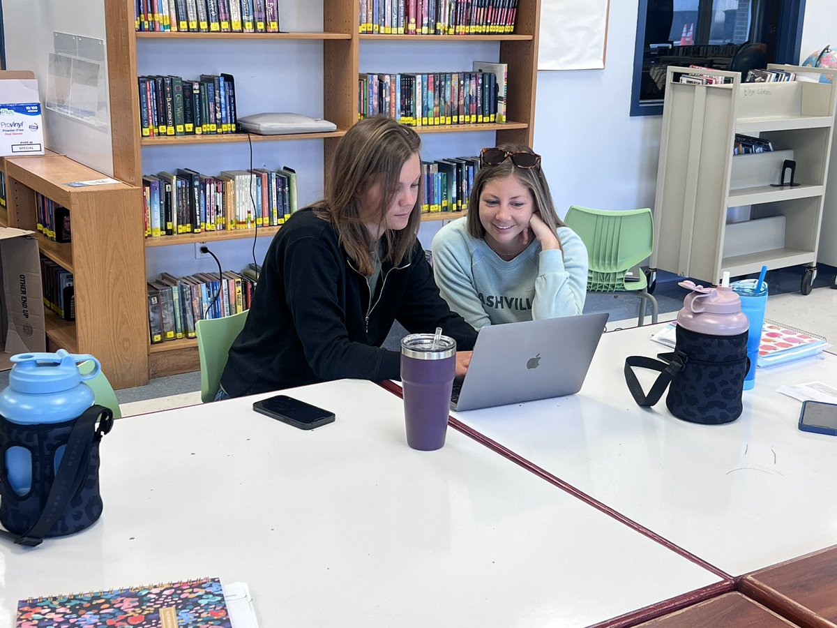 The learning doesn’t stop here at #sullivanwest. Our 3rd graders are learning about scientific inquiry and making observations on a classic soda experiment while our K-3 teachers are collaborating and planning using data for literacy instruction. <a href="/KMBressler/">Kathleen Bressler</a> <a href="/ElementarySw/">SullivanWestES</a>