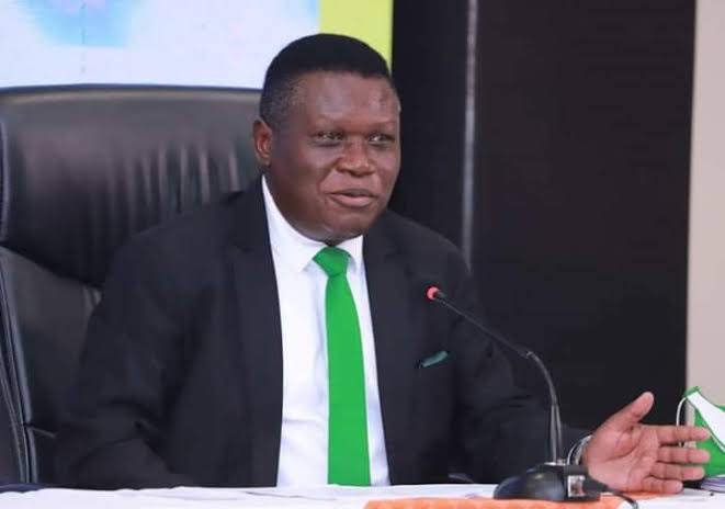 I congratulate the Hon @norbertmao for taking the bold step of placing Country above political differences. In your hands,the ministry of Justice and constitutional affairs is safe and we look forward to working with you to achieve the agenda of making our Country better.