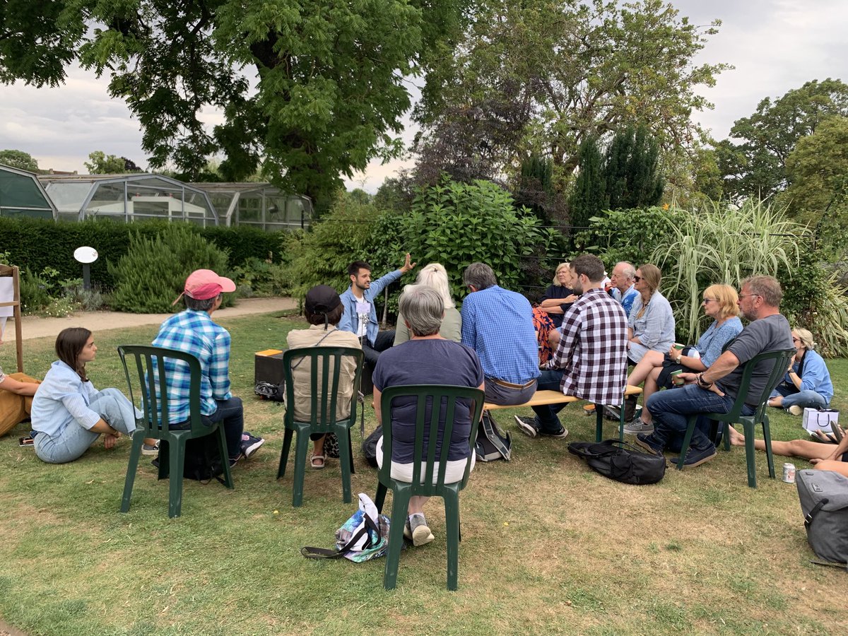ChemOutreachOxf's tweet photo. Drug discovery in the @OBGHA with @polhchem #BurtonGroup @OxfordChemistry #OxPER @mplsoxford https://t.co/KjZbHQy0u0