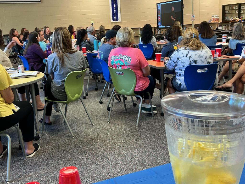 davistigers87's tweet photo. Always inspired during our superintendent's message. @CobbSchools is the best place to teach, lead, and learn. #theDavisDifference @KristinErbskorn @JennCarusone https://t.co/jVZlLbX2v4