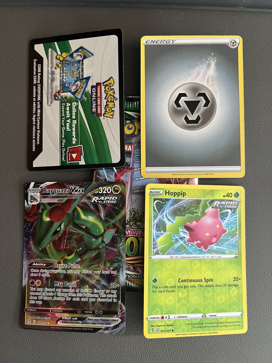 jayy_mess's tweet photo. Starting my new series. Going to try and open one pack a day and keep the streak going. #APackADay https://t.co/y1P7b0lMck