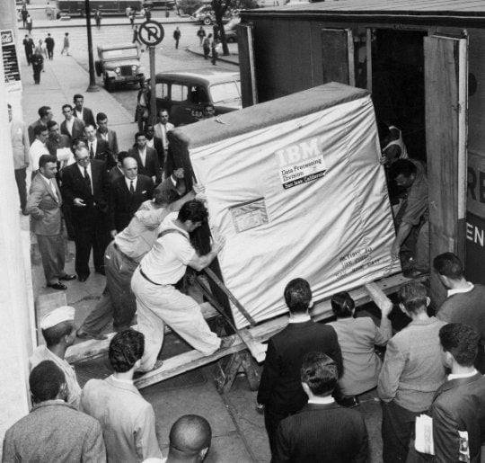 Shipping a 5MB hard drive in the 1950’s.