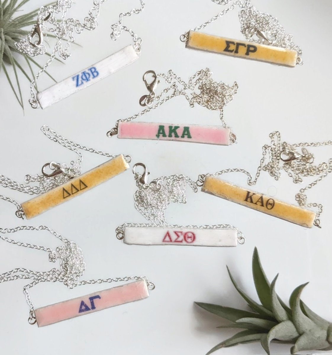 michemozaix's tweet photo. Where my Sisters At!!? Be ready for Rush Week (or any week for that matter!) with your Custom Big/Little necklaces! A Wonderful Gift for any Soror! #sororitysistergift #greekletters #personalizedgift https://t.co/pDRlcqoixP