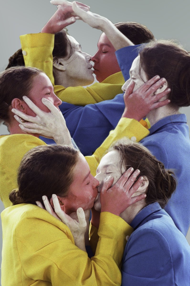 hey, everyone 🙃🔷

QUESTION
Tell about your film preferences.
What is your favourite film?
Director? What country maybe?