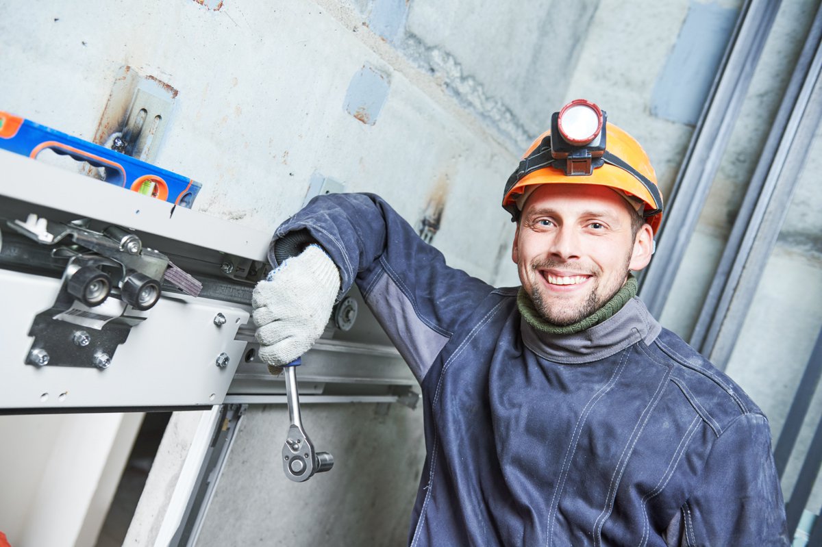 quikonesolution's tweet image. Empower your field staff with the knowledge they need to ensure optimum on-site efficiency and quality of service.
See how #QuikAllot #FieldServiceSchedulingSoftware works for your #elevatorbusiness needs! bit.ly/3rnLe8C
#FieldForceCRM #ServiceSchedulingSoftware #USA