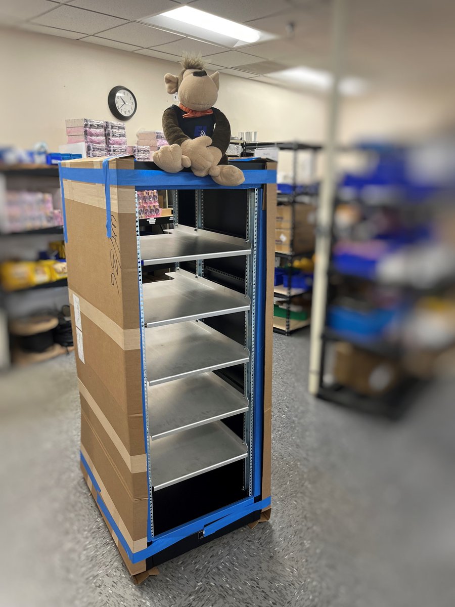 EandILTD's tweet photo. Max showing off the A1000 chassis, currently in production. E&amp;I's A1000 RF power amplifier produces 1,000 Watts of linear Class A power, up to 35 MHz. 
 
https://t.co/Piwks8kLeP https://t.co/GD1KDXB0v7