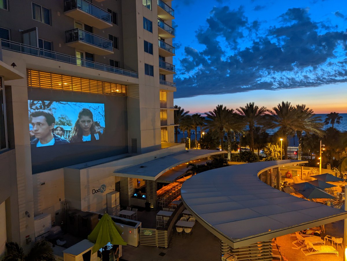Clearwater Beach knows how to watch movies the epic way – straight from the pool! Learn how you can help create memorable experiences like this one by becoming an Activities Associate. Apply now: wy.ndh.am/3xTbfjO