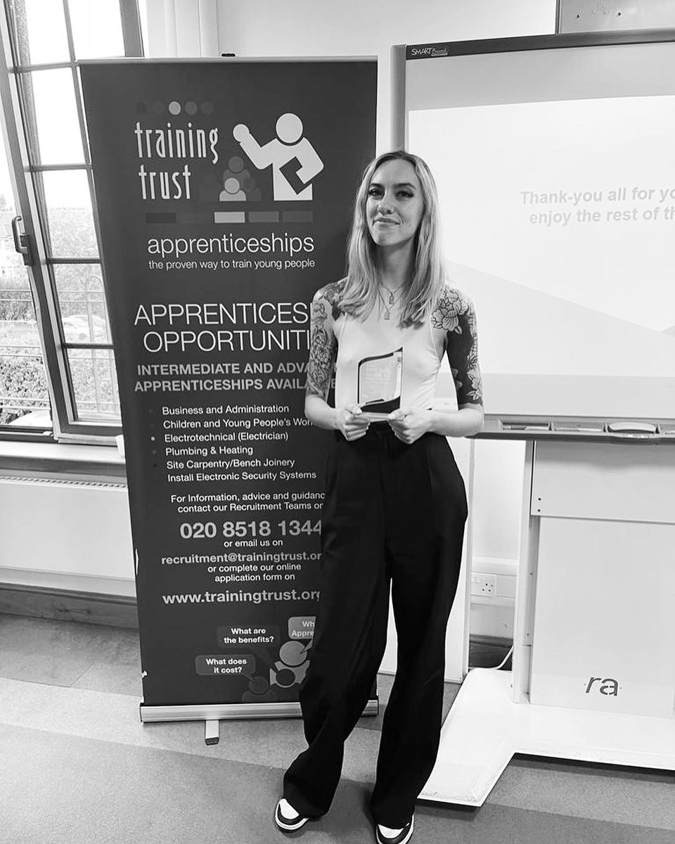 utl_group's tweet image. A MASSIVE well done! To our amazing apprentice Ellie! Who was recently presented an award for being runner up for ‘learner of the year’!

#welldone #GreatJob #Utl #UtlGroup #Winner #Award #Runnerup