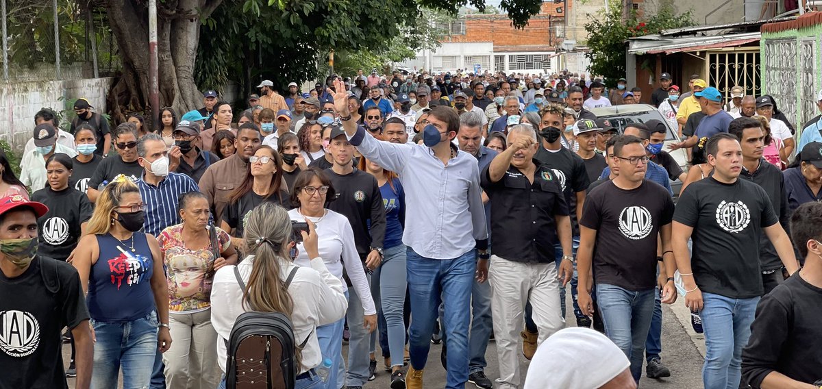 prospericarlos's tweet image. Con alegría, entusiasmo y esperanza, recorrimos la parroquia Castor Nieves Ríos de La Victoria - Aragua, llevando un mensaje de unión, cambio y prosperidAD.

Escuchar a nuestro pueblo es fundamental para avanzar en esta lucha #UnidosXVenezuela y construir el futuro que merecemos!
