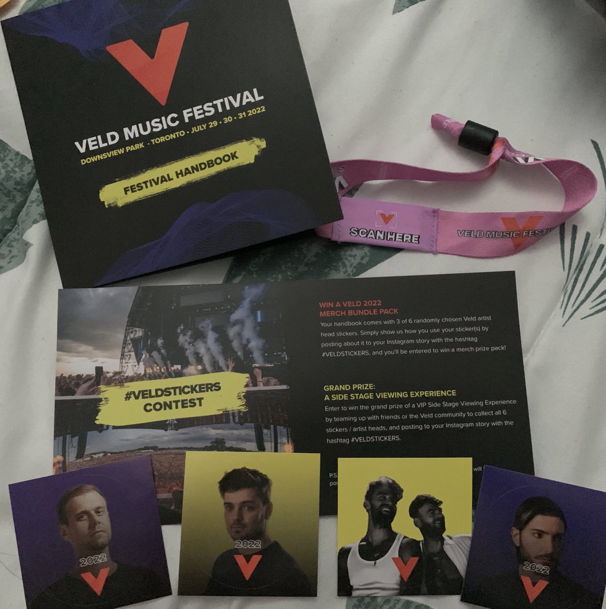 tkavvv's tweet photo. when @VELDFest accidentally sends you 4 stickers instead of 3 🤪😏 https://t.co/CJTTvYKaBX