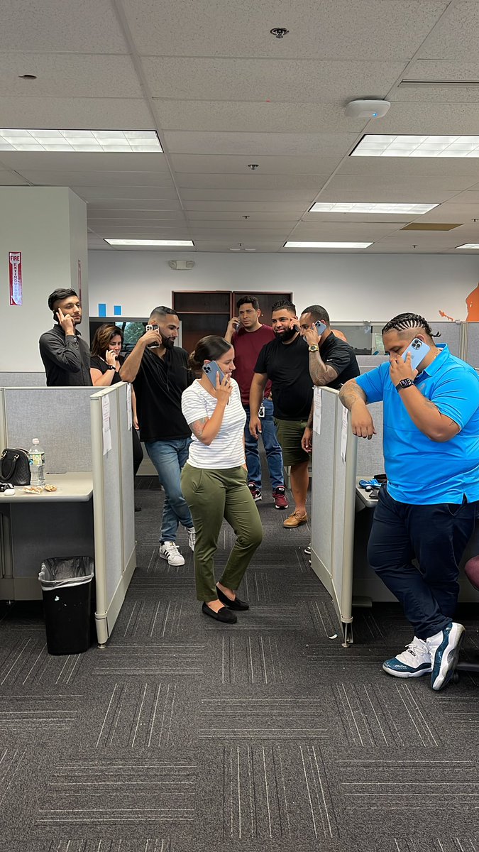 The Luna Wolf and her Pack!!!! We are the NYNJ Wolves!!🐺🐺 🐺 ! Full participation and a 60 gross add day in the books!!! <a href="/Danny_Perez_01/">Danny Perez</a> <a href="/Ang_Rutherford1/">Angela Muñiz Rutherford</a>