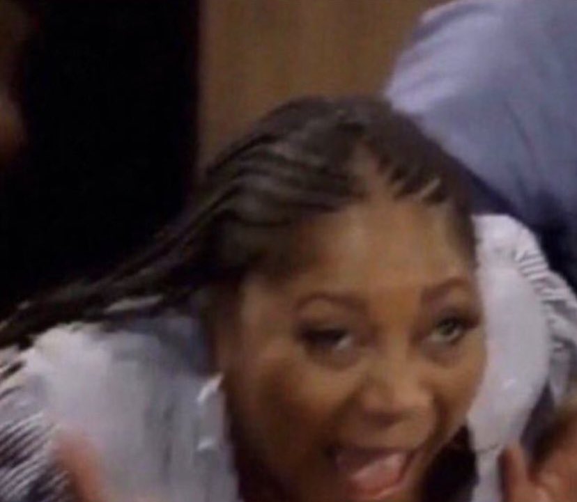 why is davide putting makeup on the baby
#LoveIsland