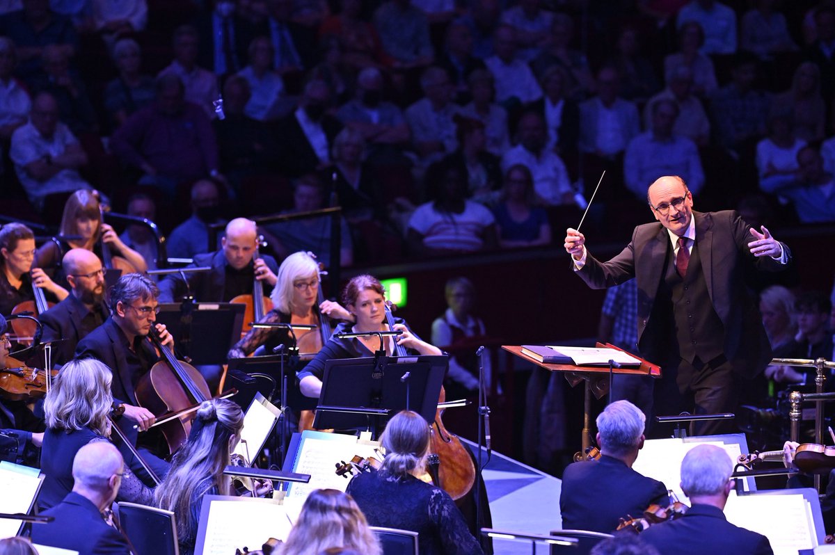 bbcproms's tweet photo. 🌊💙 Thank you to all who joined us for tonight’s celebration of the sea. Andrew Manze conducted the massed BBC forces beautifully. Listen back on @BBCSounds &amp; @BBCiPlayer. #BBCProms 

@SopranicBrit @jacquesimbrailo @BBCNOW @BBCSO 

Photos by Chris Christodoulou https://t.co/xKSbxOlHKY