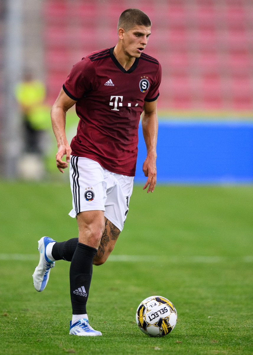 JanMejdr's tweet photo. Najdi 5 rozdílů 🥹😄 https://t.co/IIPdoeeSYu