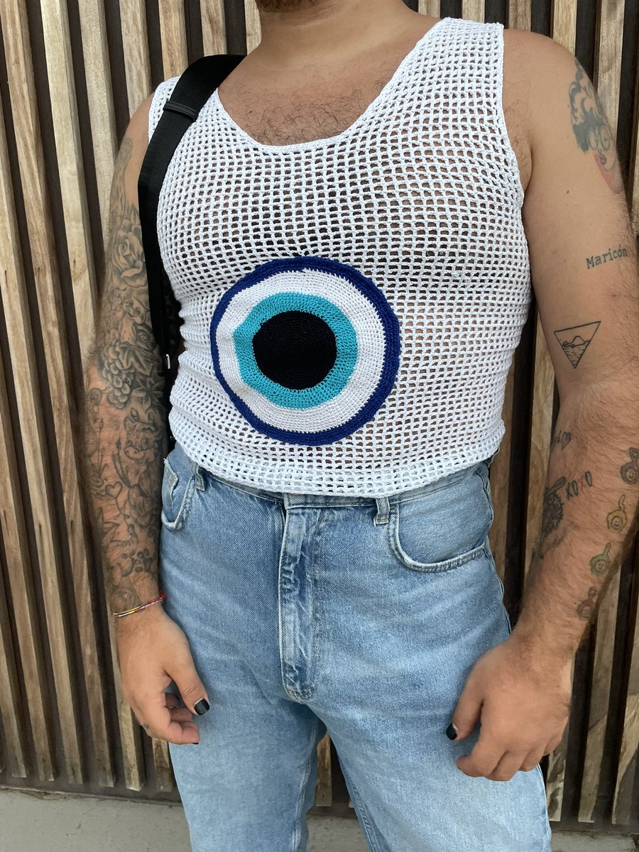 Andrius_herre's tweet photo. Amo a mi madre por hacerme este chaleco 🧿🧿 https://t.co/AZPHvh6hoK
