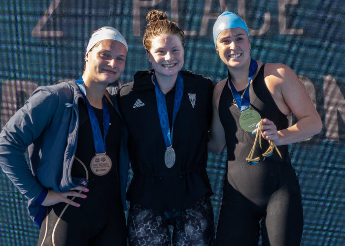 DEVILS IN IRVINE 📈

Lindsay Looney went 2:07.25 in the 200m fly to take 🥈 on Day 1 of <a href="/USASwimming/">USA Swimming</a> National Championships 🙌

#Phillips66Nats // #ForksUp

📸: Peter H. Bick/Swimming World