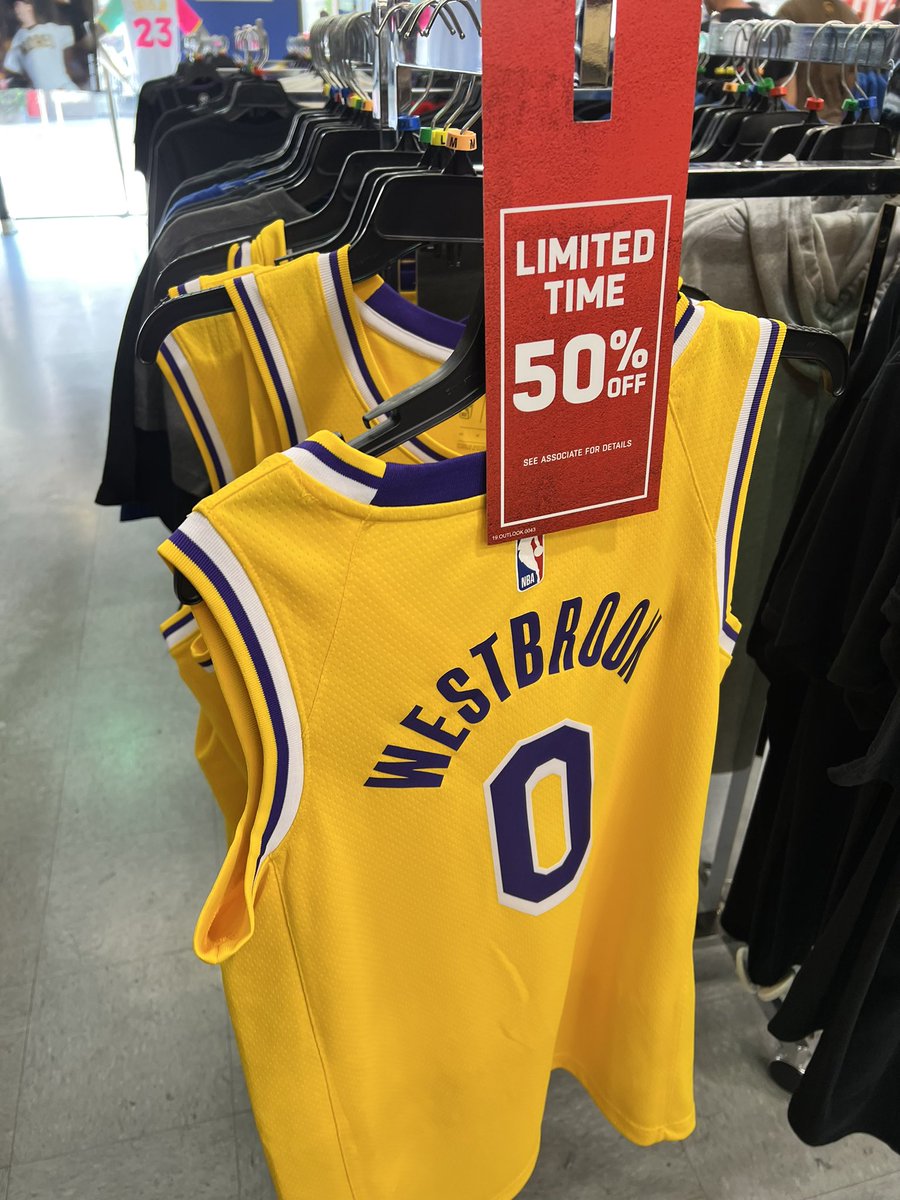 FamGoon𝗞𝗼𝗯⭐️ tweet media