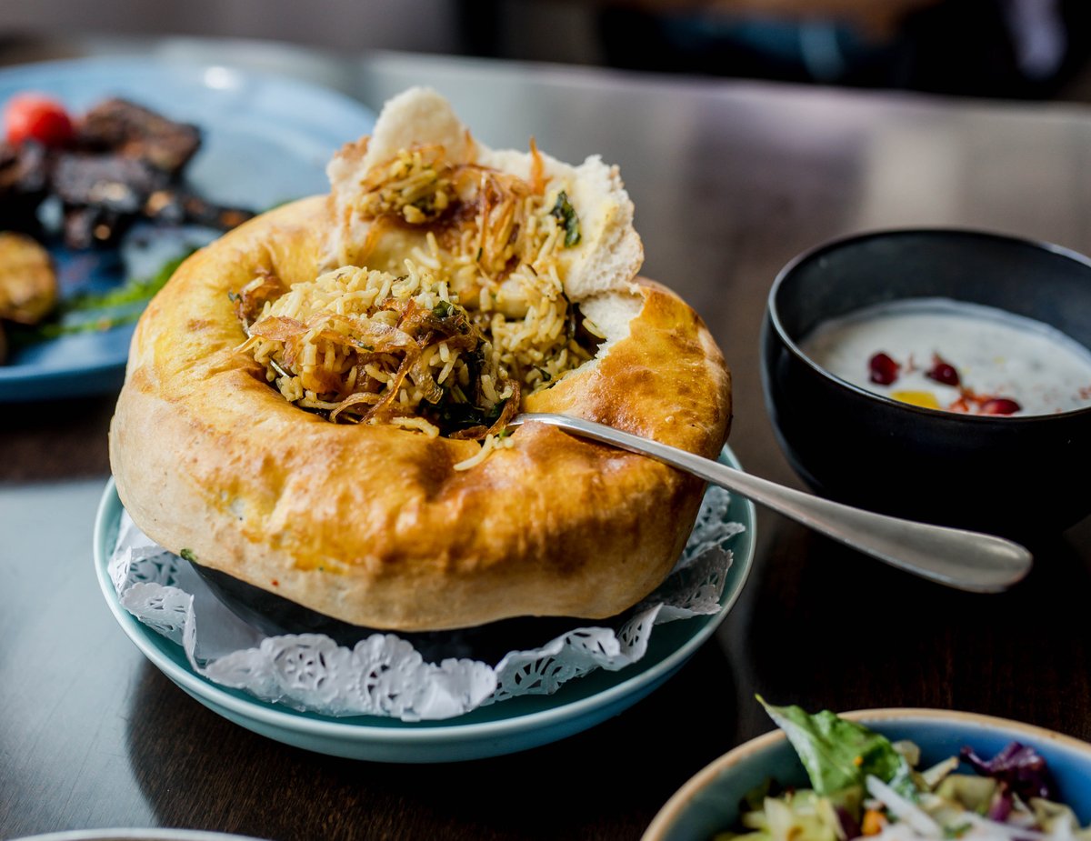 Why Daru is an absolute must try: nomtasticfoods.net/daru-incredibl….  Click to read more on our latest!  #dcfoodies