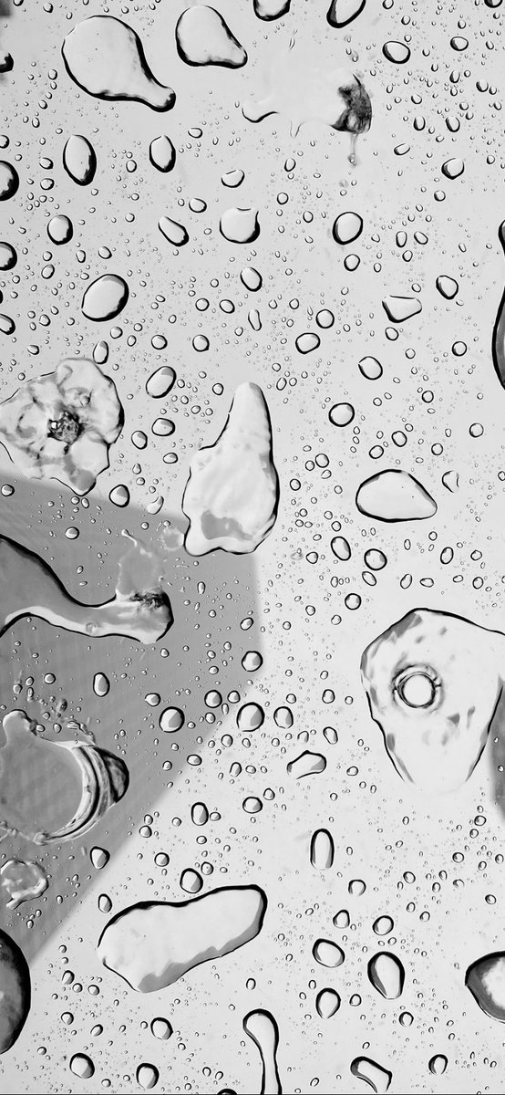 egm0121's tweet photo. 📸 NYC - RAIN
👁 RT if you like it!

#photography #bnwphotography #iPhonephotography #nyc #bnw #raindrops #skyscraper #ny #citytphotography https://t.co/72qISNzE4F