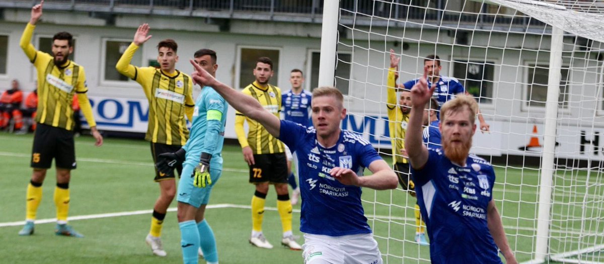 SystemFoot's tweet photo. [#UECL🇪🇺] Victoire 1-0 de #Klaksvík 🇫🇴 face à #Sutjeska 🇲🇪 (cumul 1-0) !

⚽️ #Klettskard 66’

#KLASUT https://t.co/VT2JcpwAQY