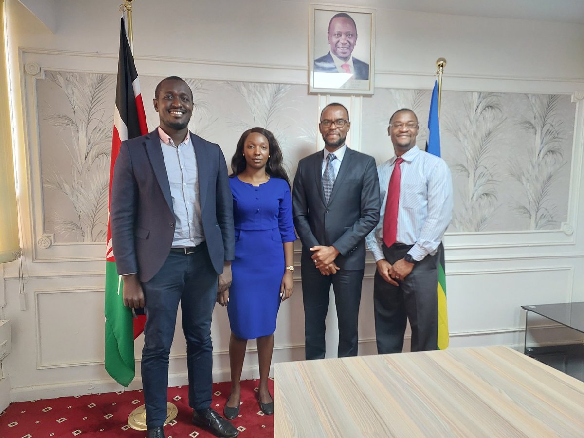 The Pharmaceutical Society of Kenya (PSK) (@psofkenya) on Twitter photo Today the PSK secretariat lead by the CEO <a href="/drNyabero/">Lucas K Nyabero</a> paid a courtesy call to the Biovax CEO <a href="/MichaelLusiola/">Dr. Michael Lusiola</a>
Where they discussed on areas of collaboration including ways on which to boost local manufacturing. Today the PSK secretariat lead by the CEO <a href="/drNyabero/">Lucas K Nyabero</a> paid a courtesy call to the Biovax CEO <a href="/MichaelLusiola/">Dr. Michael Lusiola</a>
Where they discussed on areas of collaboration including ways on which to boost local manufacturing.