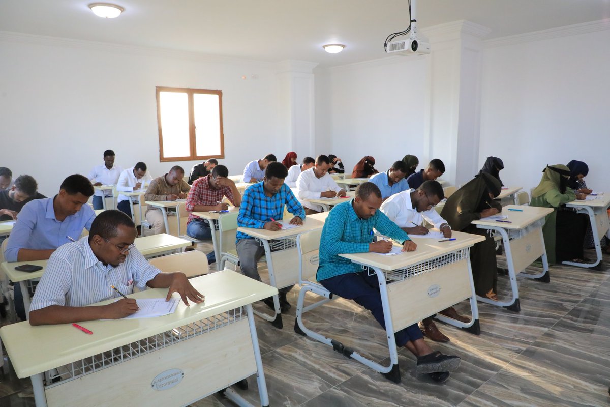 Summer Semester, a beehive of activities! Today, the Institute conducted Progress Test 1 Exam at SIMAD University-Town Campus.
 
Wishing you All the best.