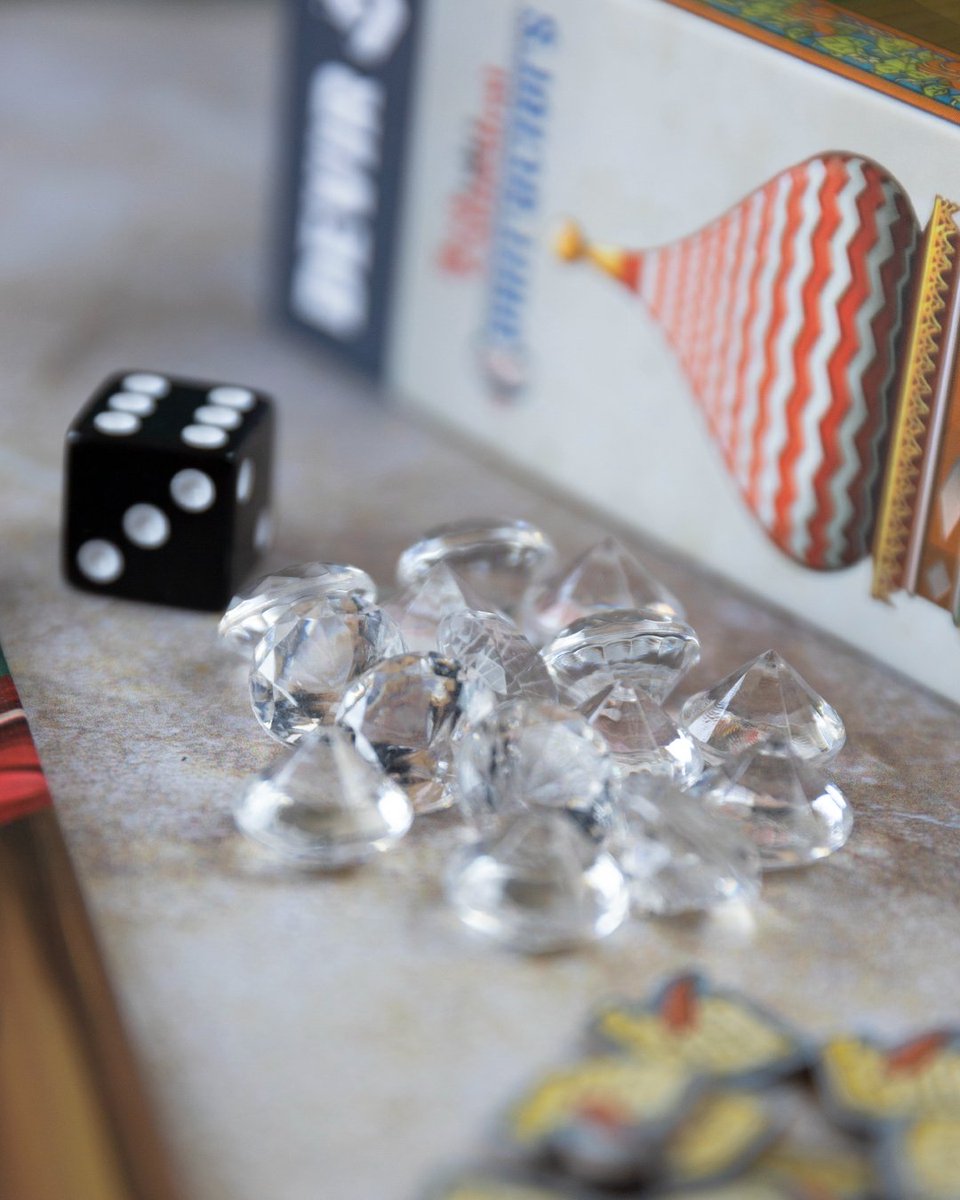DevirChile's tweet photo. Conoce más detalles que tra la expansión de The Red Cathedral: Contractors 👀😍💙🎉⚒ ¿Qué te parece todo lo que ves 🤭?
#theredcathedral #expansion #contractors #novedad #devir #devirchile #juegosdemesa #juegosdemesachile #juegosdemesaenfamilia #eurogames #vivejugando https://t.co/xAKZPVicrd